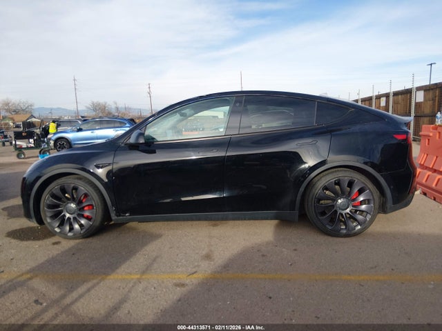 5YJYGDEFXMF230476 Tesla Model Y Performance Dual Motor All-wheel Drive
