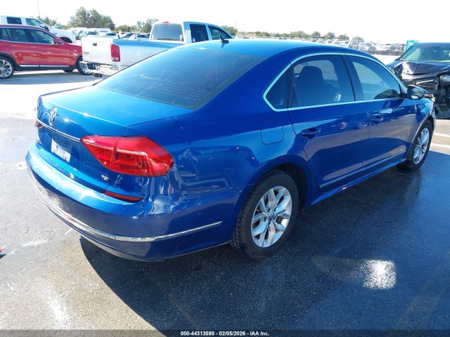 1VWAT7A30GC038217 Volkswagen Passat 1.8t S