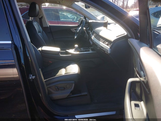 2019 AUDI Q7 WA1LHAF73KD028073 Photo 4