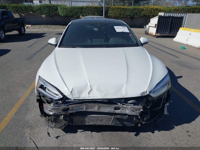WAUDNCF58JA005009 Audi A5 2.0t Premium