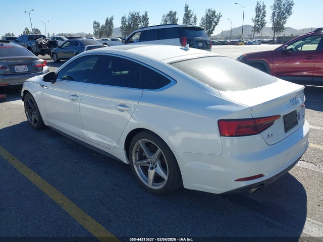 2018 AUDI A5 WAUDNCF58JA005009 Photo 2