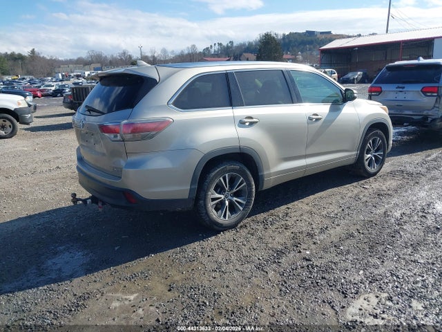 Toyota Highlander Xle V6 2016 5TDKKRFH4GS133694 Image 4