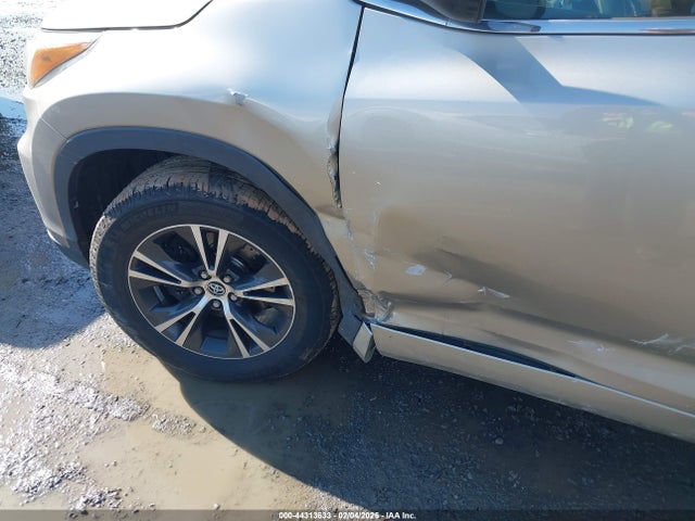 Toyota Highlander Xle V6 2016 5TDKKRFH4GS133694 Image 6