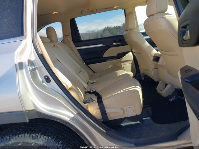 Toyota Highlander Xle V6 2016 5TDKKRFH4GS133694 Image 8