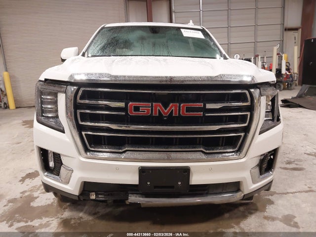 1GKS1GKD6NR119600 GMC Yukon Xl C1500 Slt
