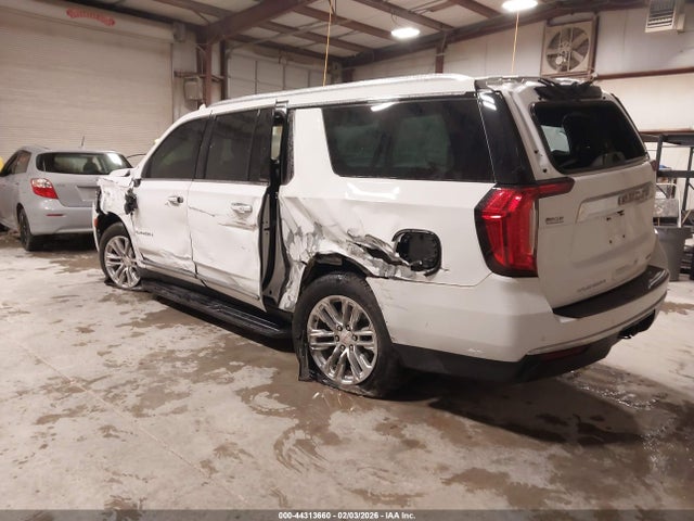 1GKS1GKD6NR119600 GMC Yukon Xl C1500 Slt
