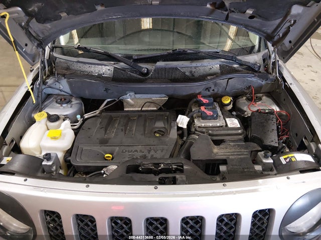 1C4NJRBB5FD393212 Jeep Patriot Sport
