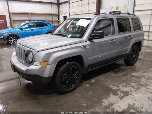 1C4NJRBB5FD393212 Jeep Patriot Sport