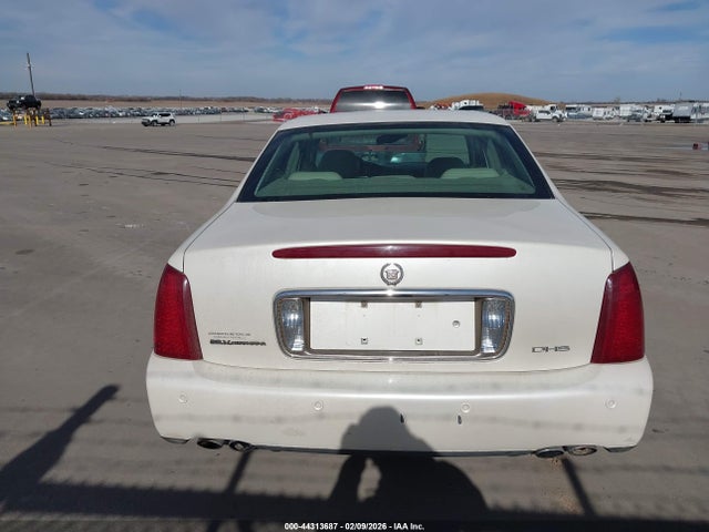 44313687 :رقم المزاد ، 1G6KE57Y0YU233046 vin ، 2000 Cadillac Deville Dhs مزاد بيع