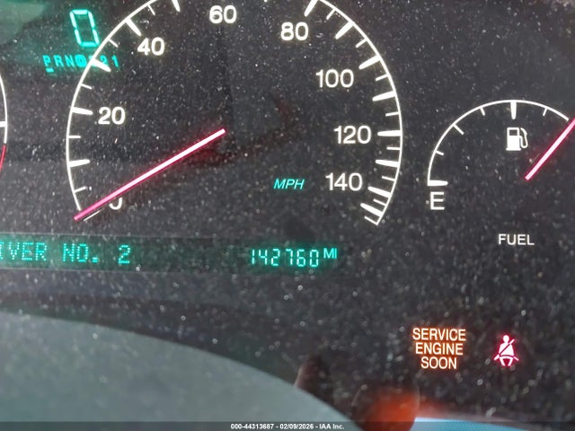 44313687 :رقم المزاد ، 1G6KE57Y0YU233046 vin ، 2000 Cadillac Deville Dhs مزاد بيع