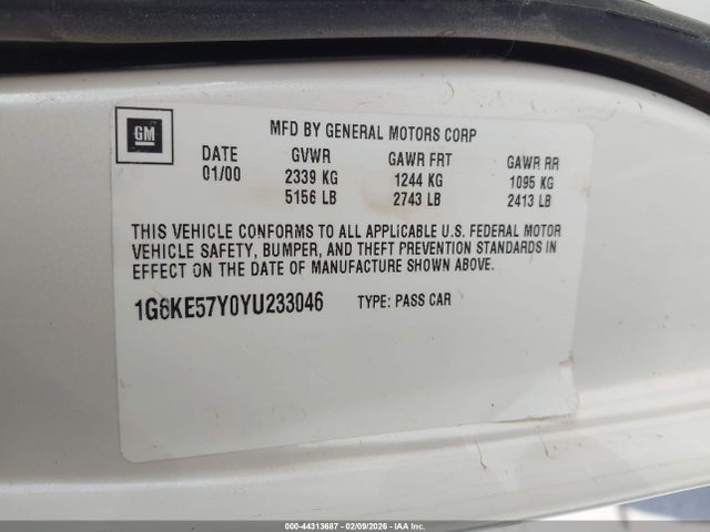 44313687 :رقم المزاد ، 1G6KE57Y0YU233046 vin ، 2000 Cadillac Deville Dhs مزاد بيع