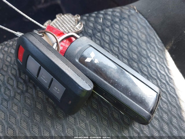 2016 MITSUBISHI OUTLANDER JA4AZ3A36GZ060451 Photo 10