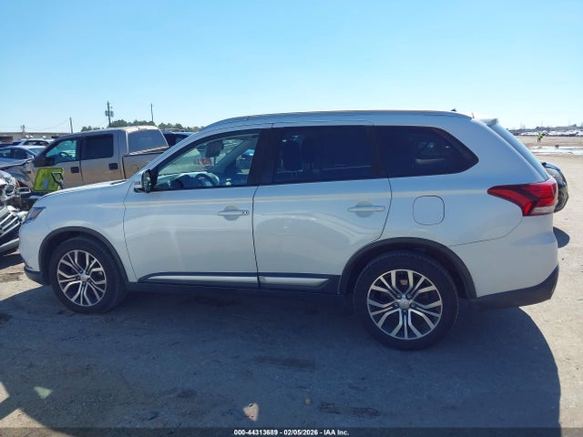 Продаж на аукціоні авто 2016 Mitsubishi Outlander Se, vin: JA4AZ3A36GZ060451, номер лоту: 44313689