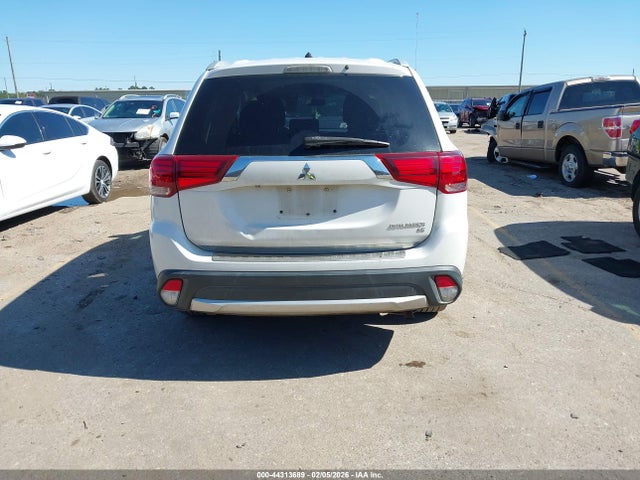 Продаж на аукціоні авто 2016 Mitsubishi Outlander Se, vin: JA4AZ3A36GZ060451, номер лоту: 44313689