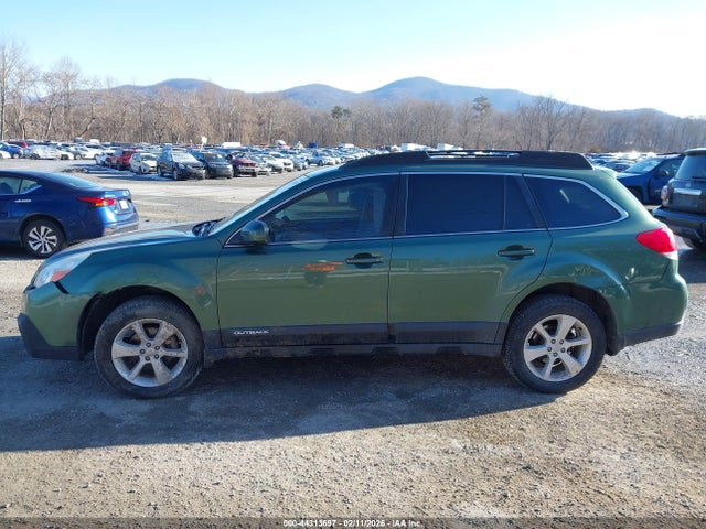 Продаж на аукціоні авто 2014 Subaru Outback 2.5i Premium, vin: 4S4BRBCC6E3320960, номер лоту: 44313697