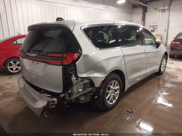 2023 CHRYSLER PACIFICA 2C4RC1BG0PR534937 Photo 3