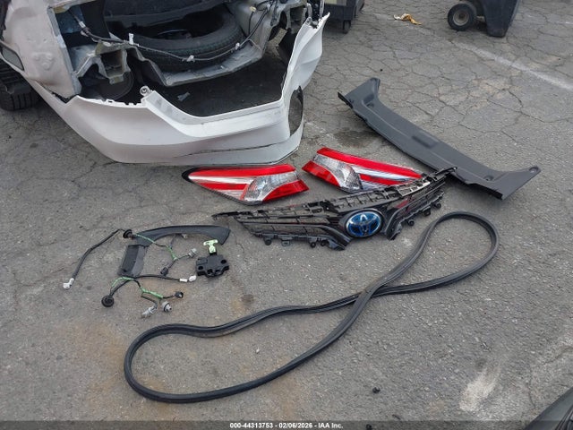 4T1B31HK3KU007382 Toyota Camry Hybrid Le