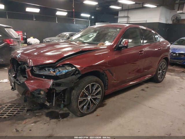 2024 BMW X6 5UX33EX07R9T11505 Photo 1