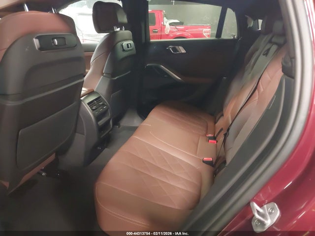 2024 BMW X6 5UX33EX07R9T11505 Photo 7