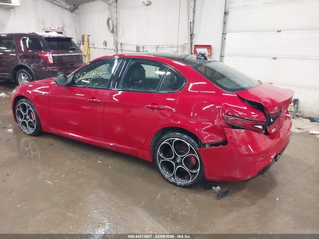 2024 ALFA ROMEO GIULIA ZARFANBN9R7680455 Photo 2