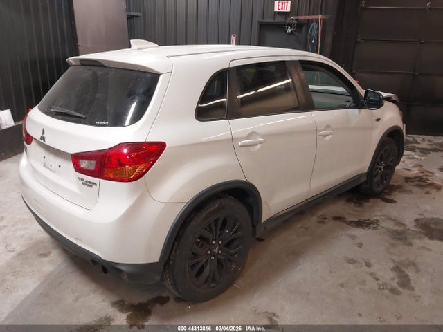 2017 MITSUBISHI OUTLANDER SPORT JA4AR3AUXHZ059152 Photo 3