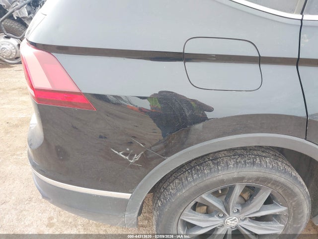44313820 :رقم المزاد ، 3VV3B7AX4NM030829 vin ، 2022 Volkswagen Tiguan 2.0t Se مزاد بيع