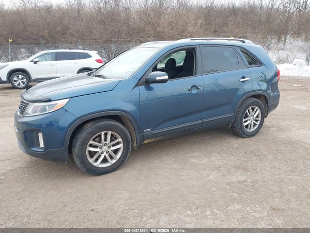 5XYKTDA72FG610830 KIA Sorento Lx V6