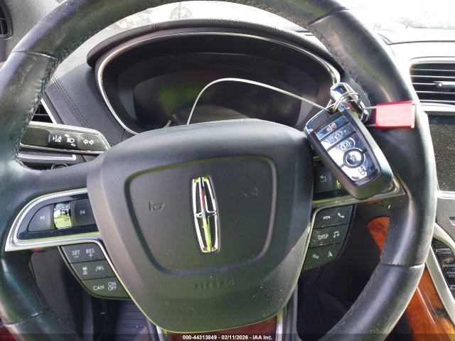 2020 LINCOLN NAUTILUS 2LMPJ8K9XLBL08995 Photo 10