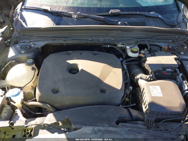 2019 VOLVO XC40 YV4162UL6K2133515 Photo 9