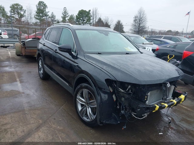 44313880 :رقم المزاد ، 3VV3B7AXXLM064075 vin ، 2020 Volkswagen Tiguan 2.0t Se/2.0t Se R-line Black/2.0t Sel مزاد بيع