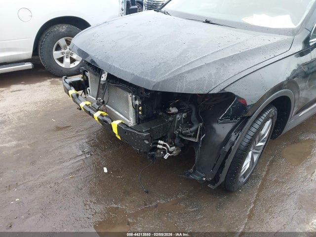 44313880 :رقم المزاد ، 3VV3B7AXXLM064075 vin ، 2020 Volkswagen Tiguan 2.0t Se/2.0t Se R-line Black/2.0t Sel مزاد بيع