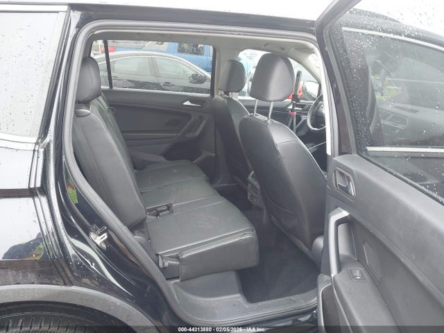 44313880 :رقم المزاد ، 3VV3B7AXXLM064075 vin ، 2020 Volkswagen Tiguan 2.0t Se/2.0t Se R-line Black/2.0t Sel مزاد بيع