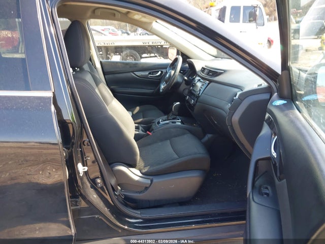 2017 NISSAN ROGUE KNMAT2MT0HP516423 Photo 4