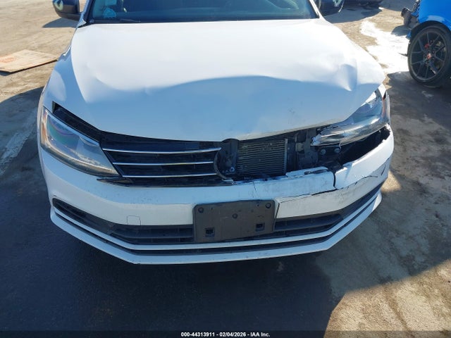 3VW267AJ7GM237564 Volkswagen Jetta 1.4t S