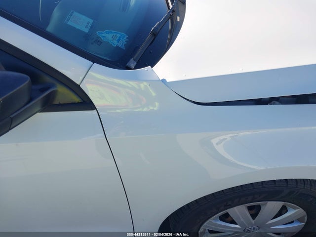3VW267AJ7GM237564 Volkswagen Jetta 1.4t S
