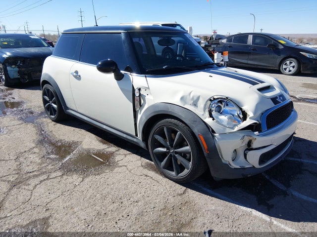 2011 MINI COOPER S WMWSV3C52BTY21988 Photo 0