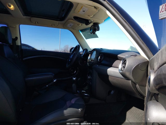 2011 MINI COOPER S WMWSV3C52BTY21988 Photo 4