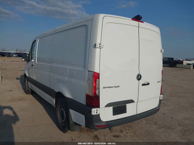 2024 MERCEDES-BENZ SPRINTER 2500 W1Y4KBHY7RT169909 Photo 2
