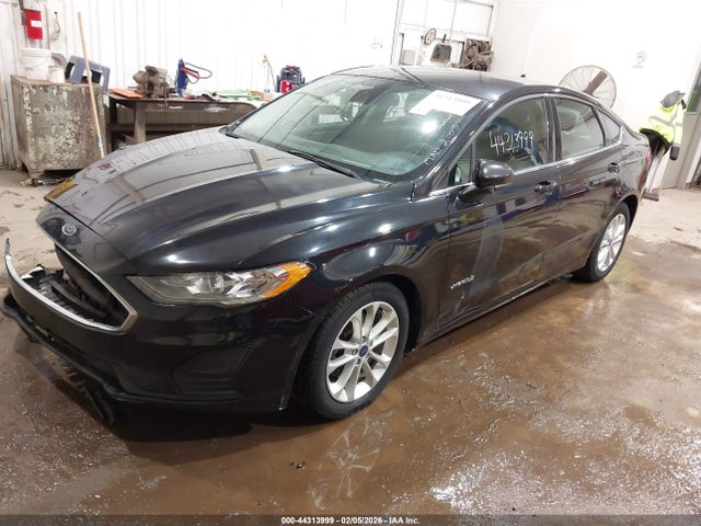 2019 FORD FUSION HYBRID 3FA6P0LU4KR240276 Photo 1