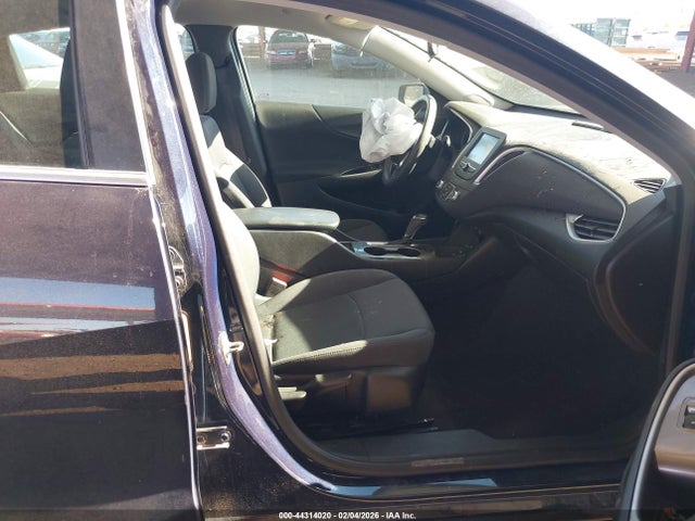 1G1ZC5ST9HF236831 Chevrolet Malibu 1fl