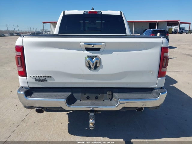 1C6RREJT9LN346453 RAM 1500 Laramie 4x2 5&#039;7 Box