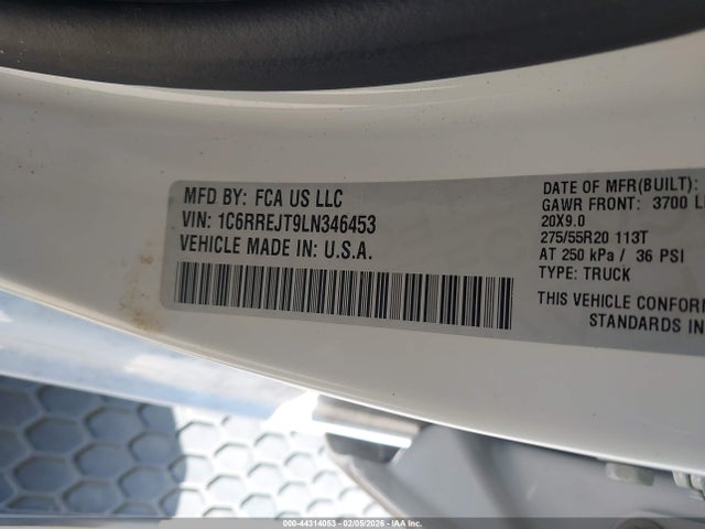 1C6RREJT9LN346453 RAM 1500 Laramie 4x2 5&#039;7 Box