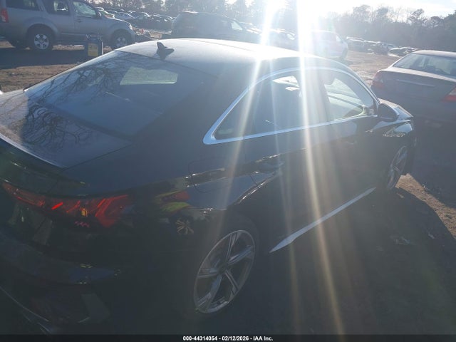 Продаж на аукціоні авто 2024 Audi S3 Premium Plus Tfsi Quattro S Tronic, vin: WAUH3DGY9RA055547, номер лоту: 44314054