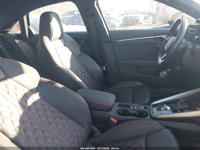 Продаж на аукціоні авто 2024 Audi S3 Premium Plus Tfsi Quattro S Tronic, vin: WAUH3DGY9RA055547, номер лоту: 44314054