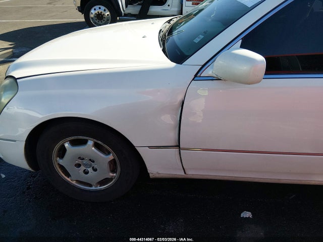 2002 LEXUS LS 430 JTHBN30F520054038 Photo 5