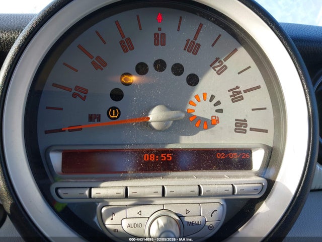 2010 MINI COOPER WMWMF3C56ATU76839 Photo 6