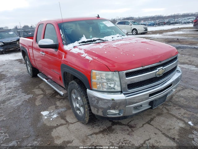 2011 CHEVROLET SILVERADO 1500 1GCRKSE34BZ321375