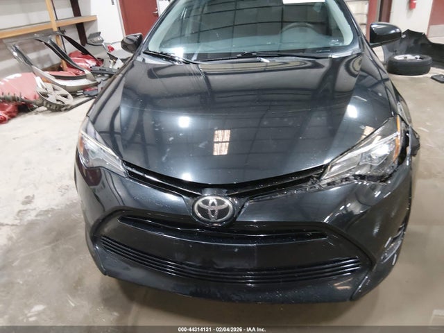 Toyota COROLLA LE 2018 5YFBURHE6JP842768 Image 13