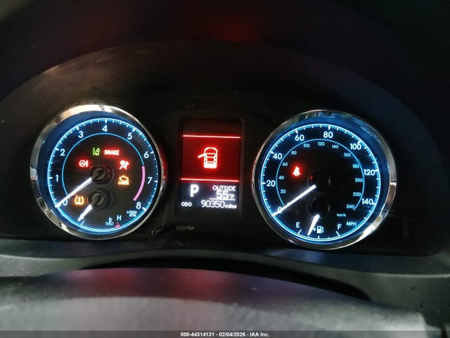 Toyota COROLLA LE 2018 5YFBURHE6JP842768 Image 7