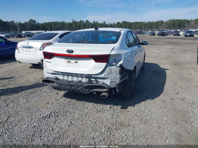 KIA Forte Lxs 2021 3KPF24AD2ME352927 Image 4